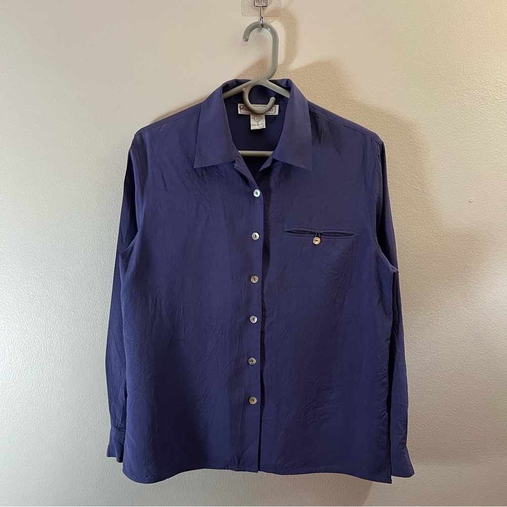 Purple Silk Essentials pearl button down women’s size small